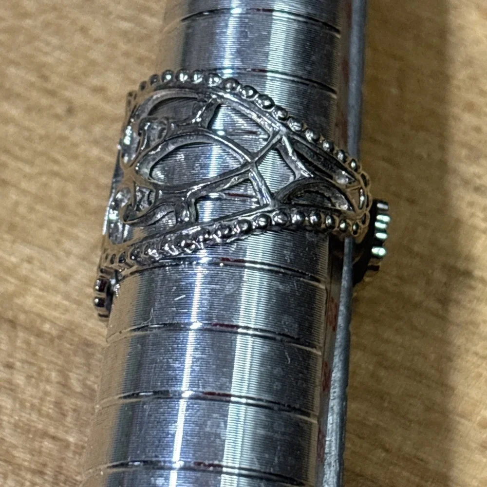 Vintage 1977 Sarah Coventry Queen's Lace Silver Tone Filigree Ring Size 6.75